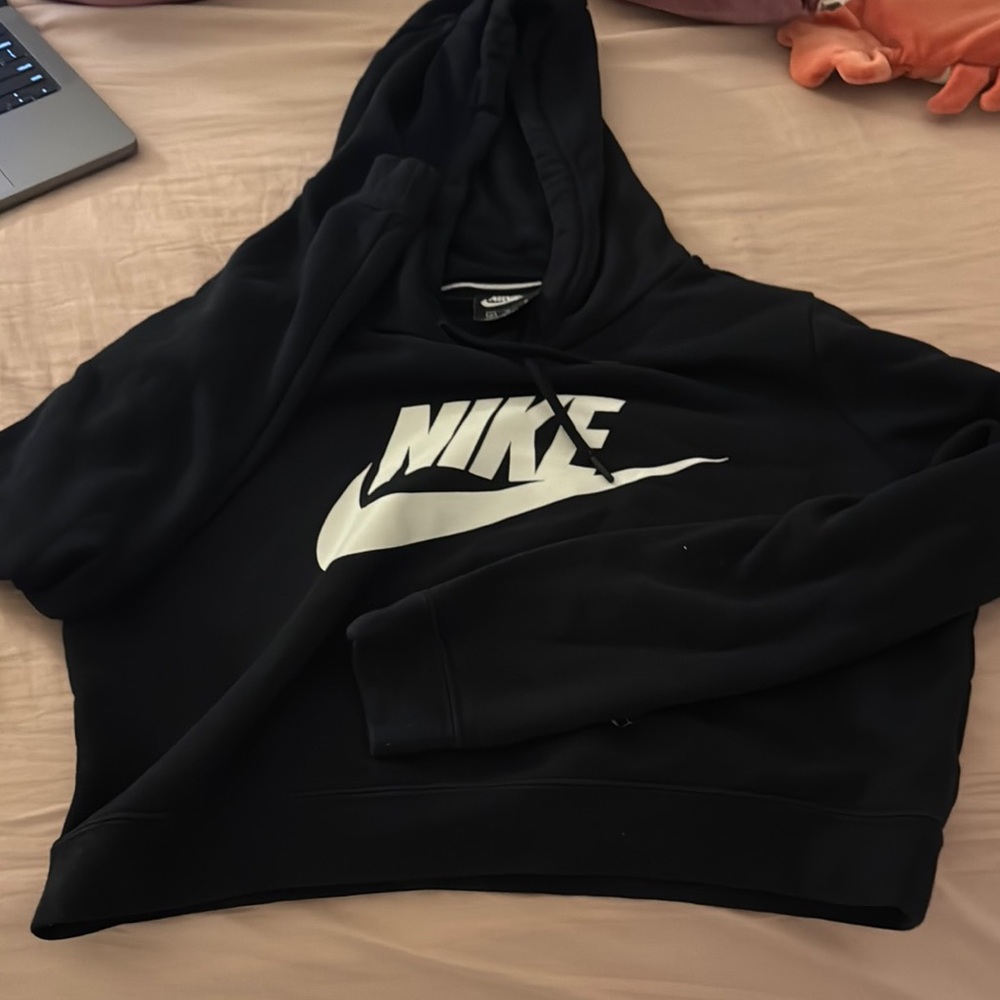 Nike cropped Black Hoodie